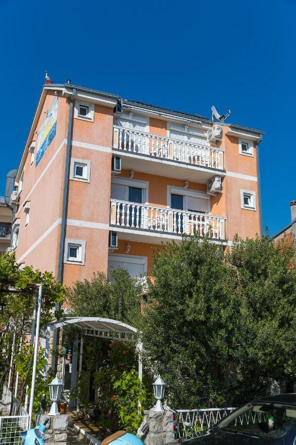 Guest House Berto Crikvenica Ngoại thất bức ảnh